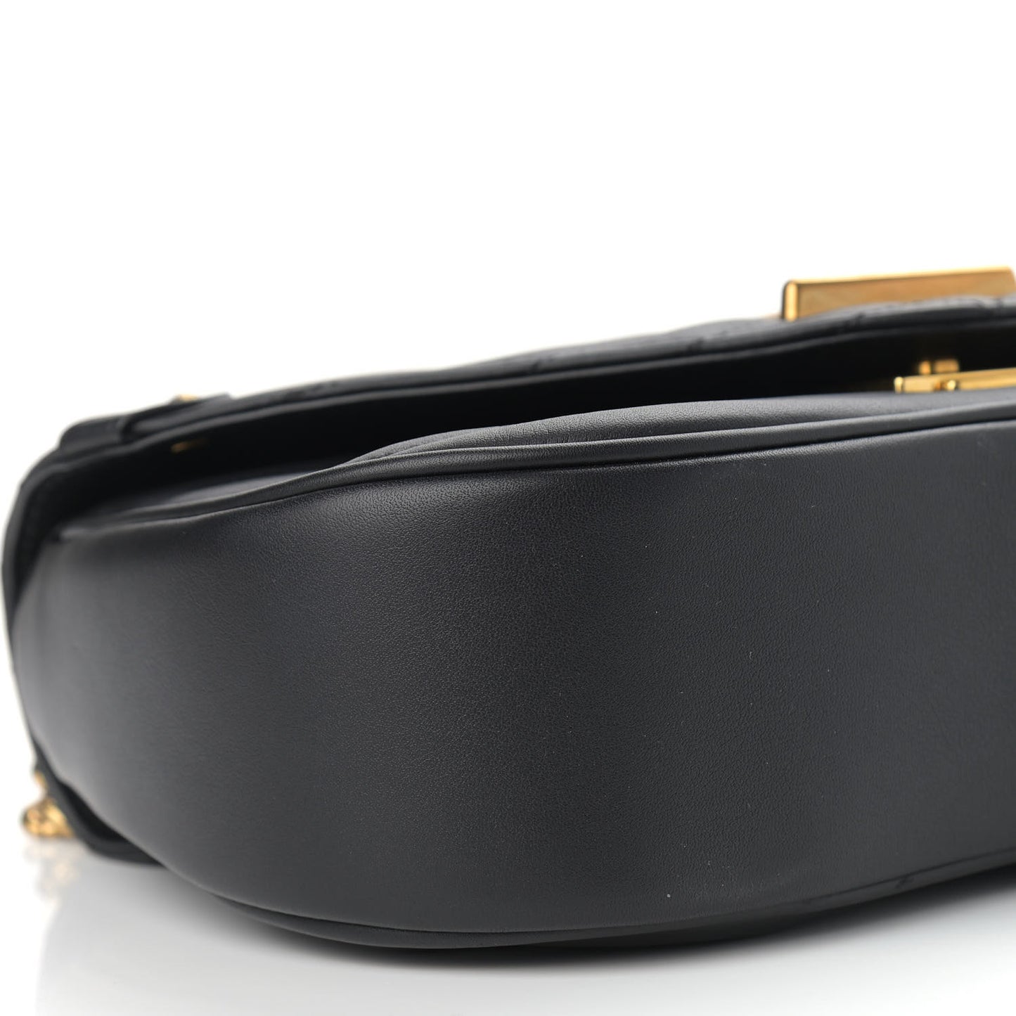 Calfskin New Wave Chain MM Black