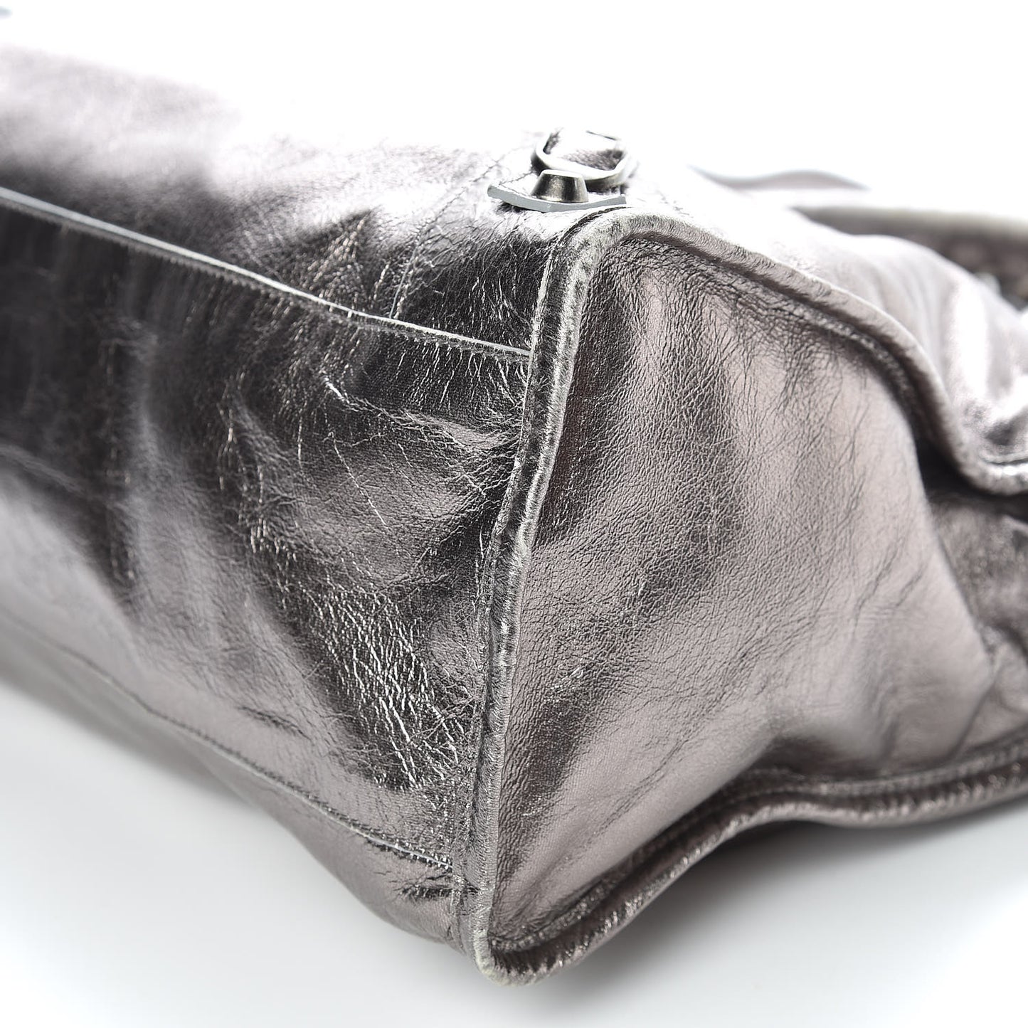 Metallic Agneau Classic Hardware City Pewter