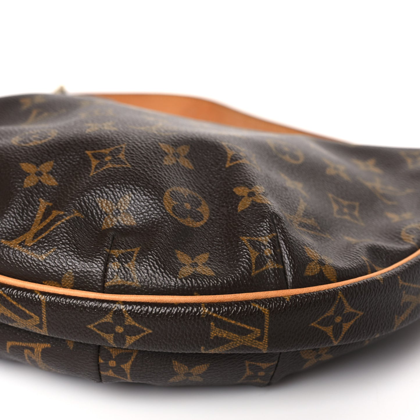 Monogram Croissant MM