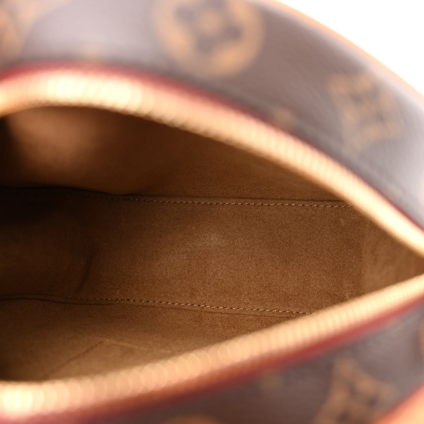 Monogram Boite Chapeau Souple MM