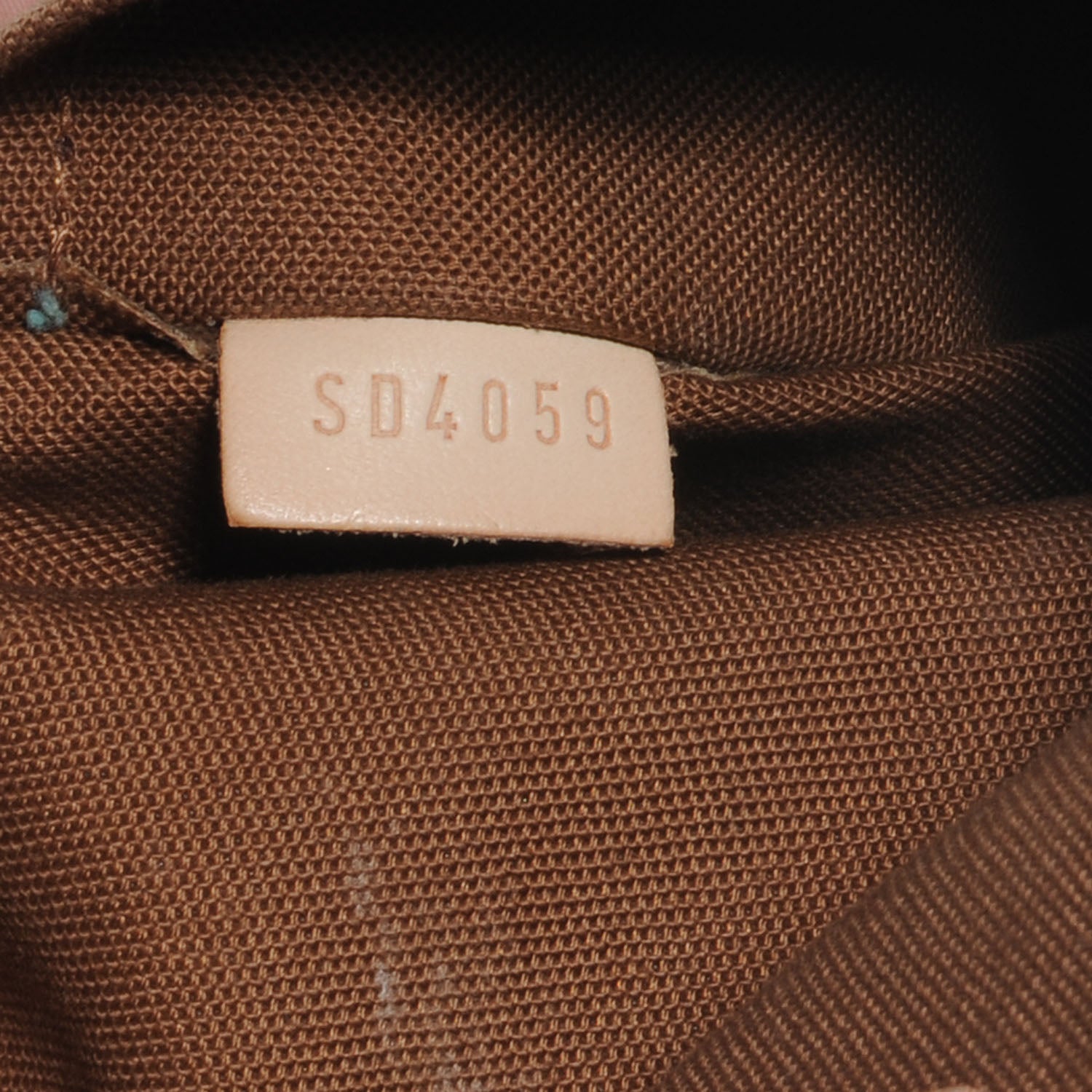 Louis Vuitton Monogram Tivoli GM 8 of 8