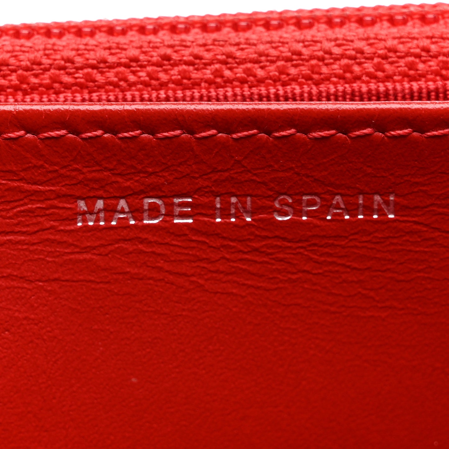 Caviar Quilted Wallet On Chain WOC Red