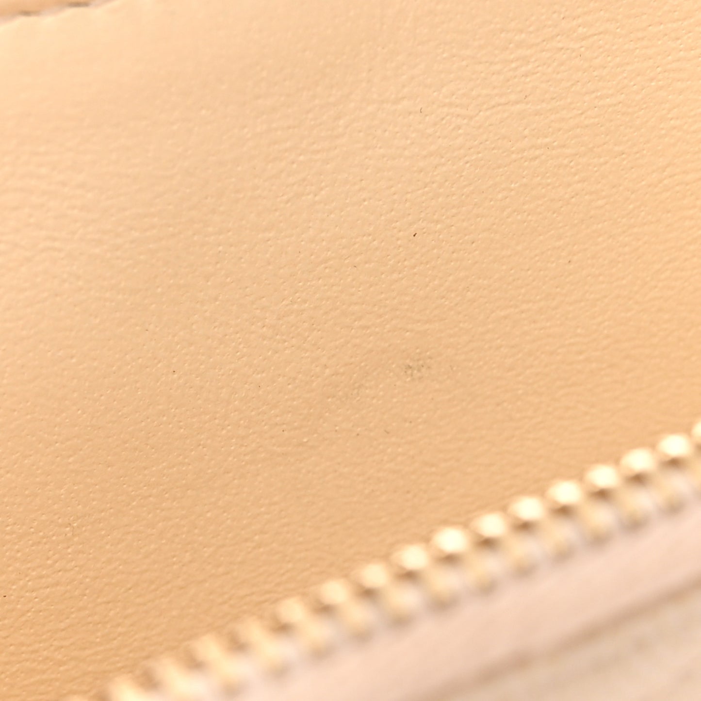 Caviar Quilted Small Business Affinity Flap White