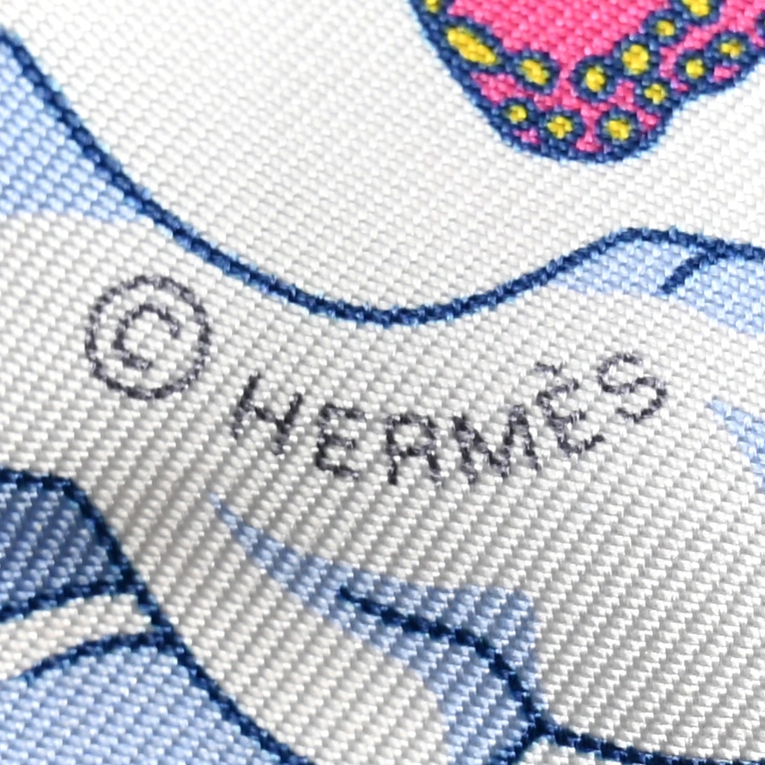 Hermes Silk Sur Mon Nuage Twilly Fuchsia Bleu Multicolor 4 of 6
