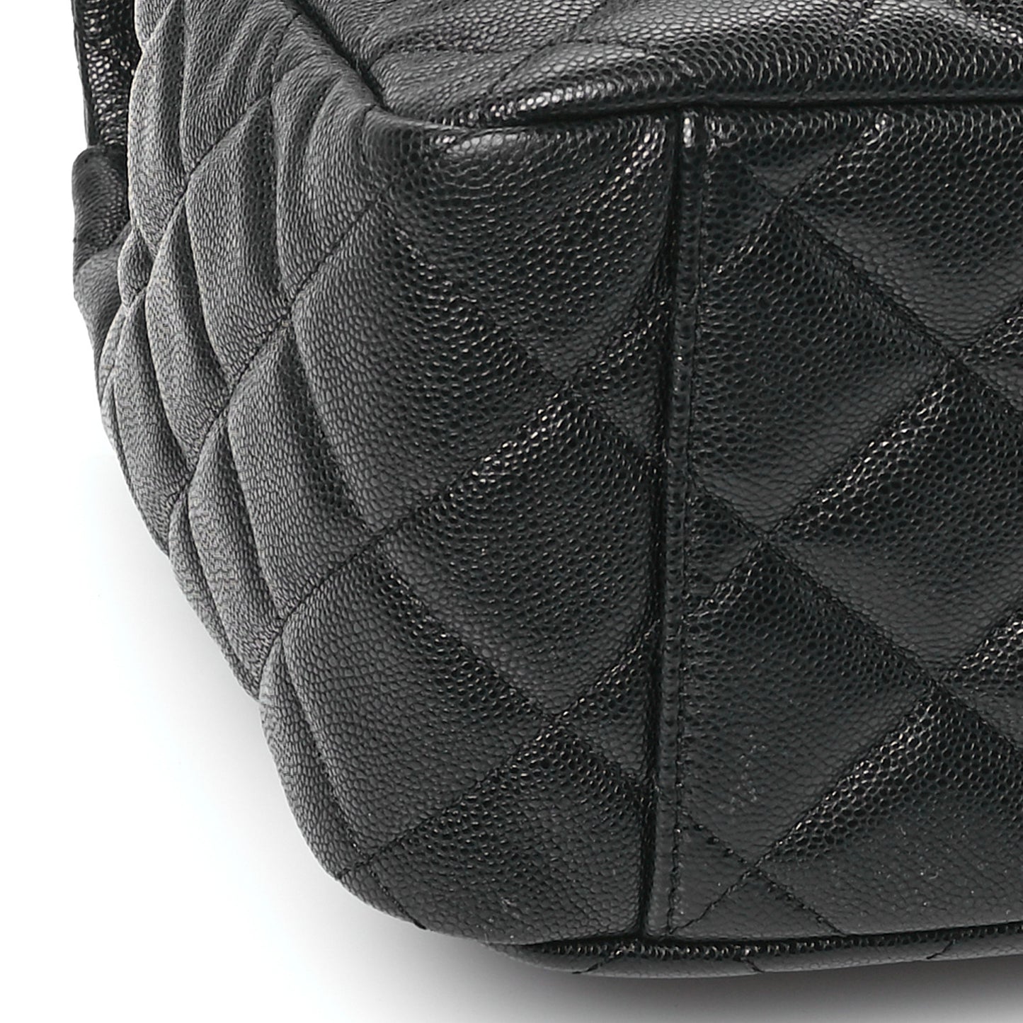 Caviar Quilted XXL Travel Flap Bag Black