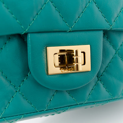 Chanel Aged Calfskin Quilted 2.55 Reissue 225 Flap Green 7 of 12