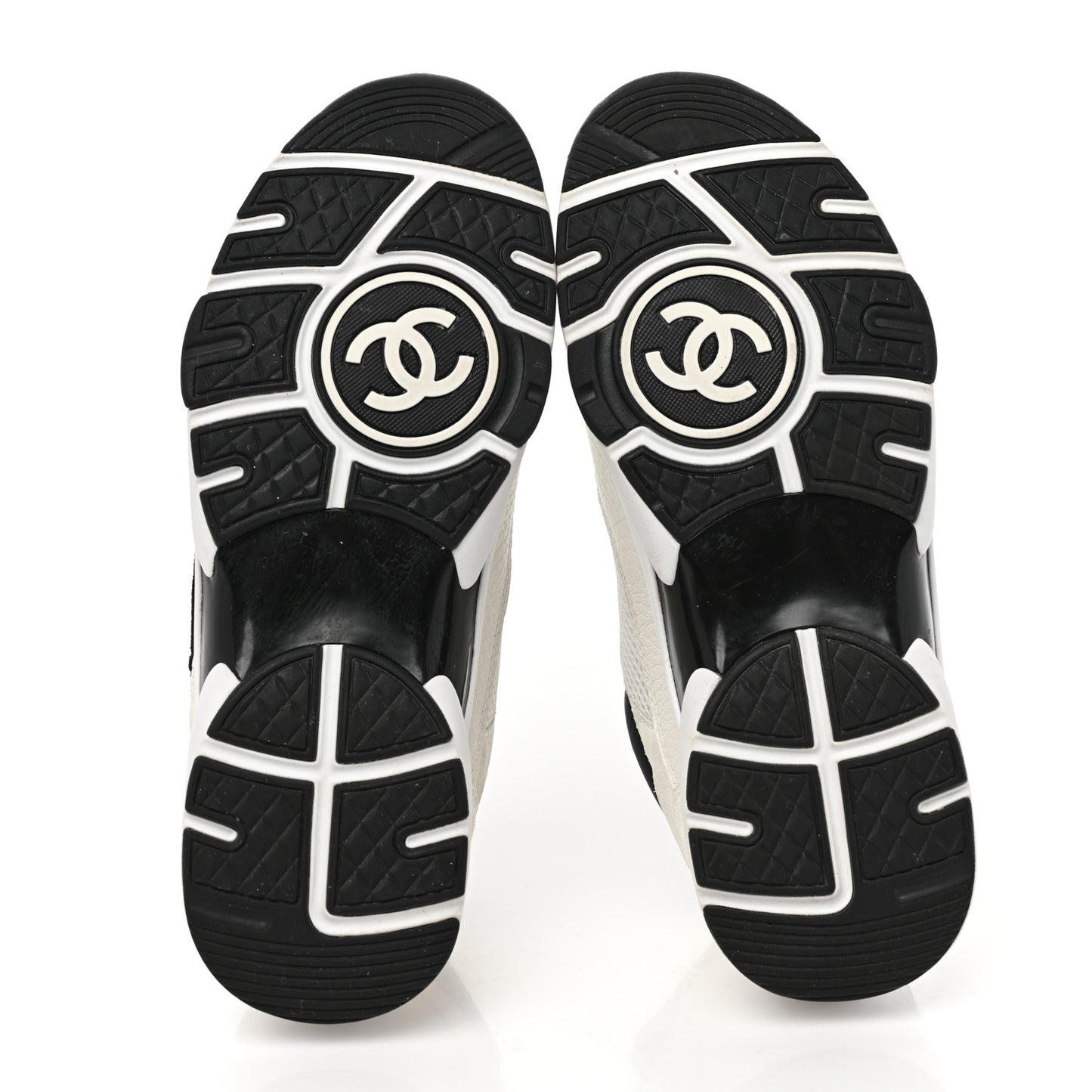 Mesh Suede Grained Calfskin Womens CC Sneakers 38 Black White