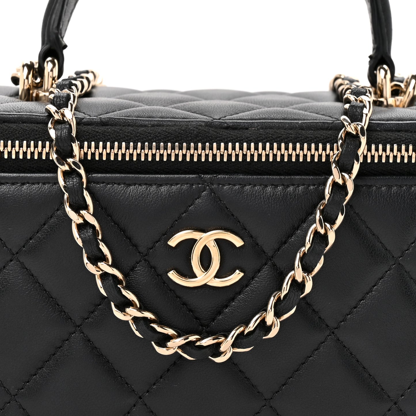 Lambskin Quilted Small Top Handle Vanity Case With Chain Black