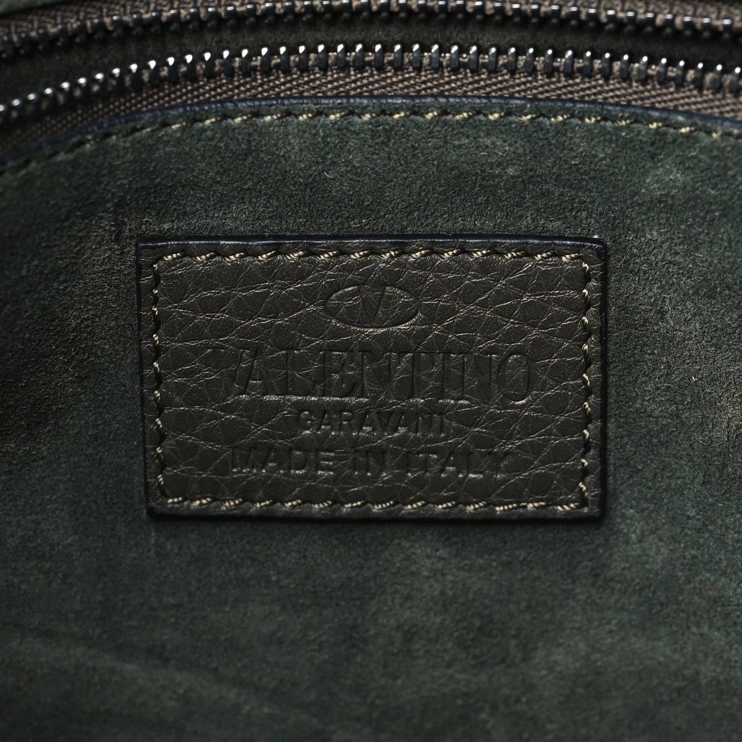 Pebbled Calfskin Rockstud Messenger Green