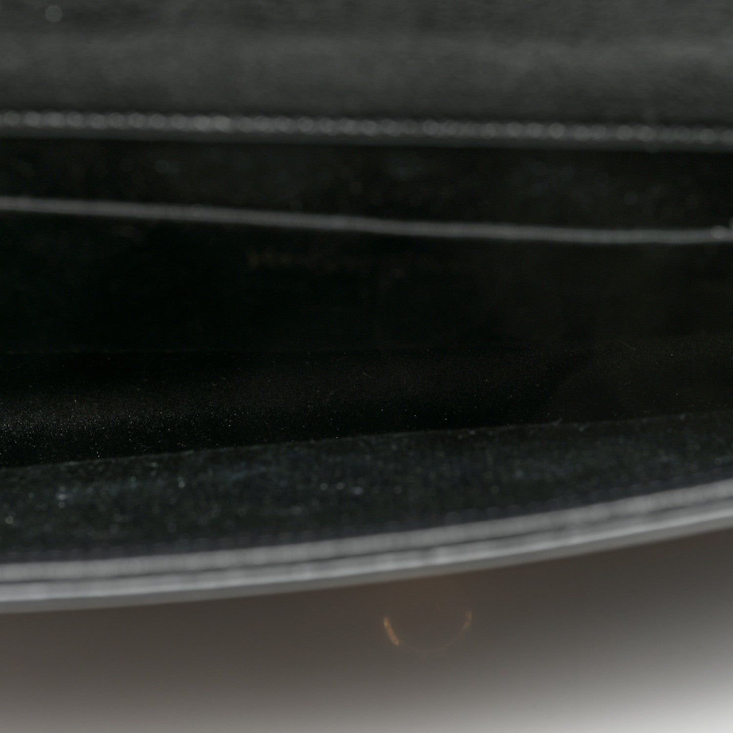 Saint Laurent Goatskin Monogram Large Belle De Jour Clutch Black 5 of 9