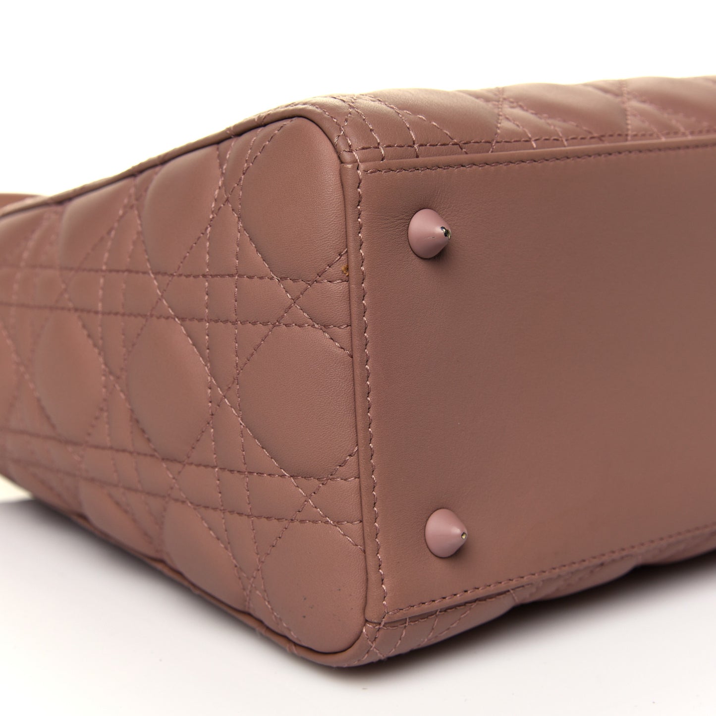 Ultra Matte Calfskin Cannage Medium Lady Dior Beige