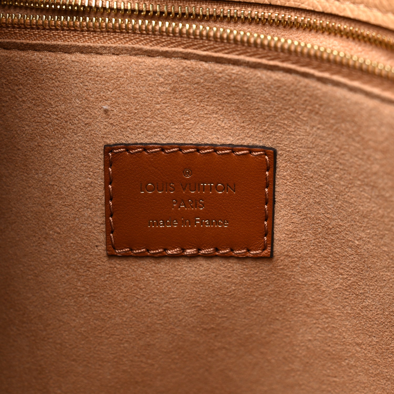 Louis Vuitton Mahina On My Side Arizona 6 of 11