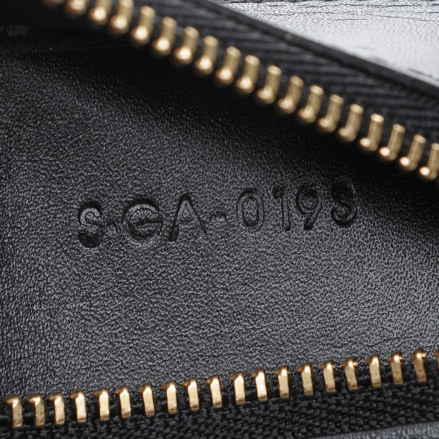 Celine Smooth Lambskin Vertical Cabas Black 7 of 8