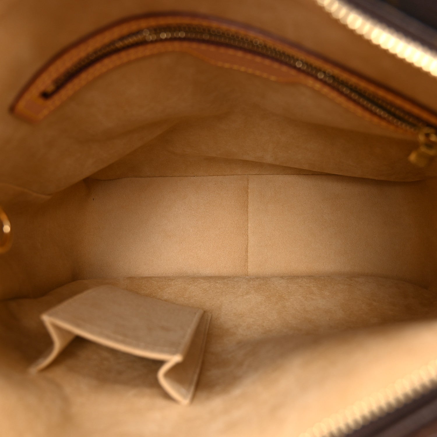 Louis Vuitton Monogram Looping GM 5 of 10