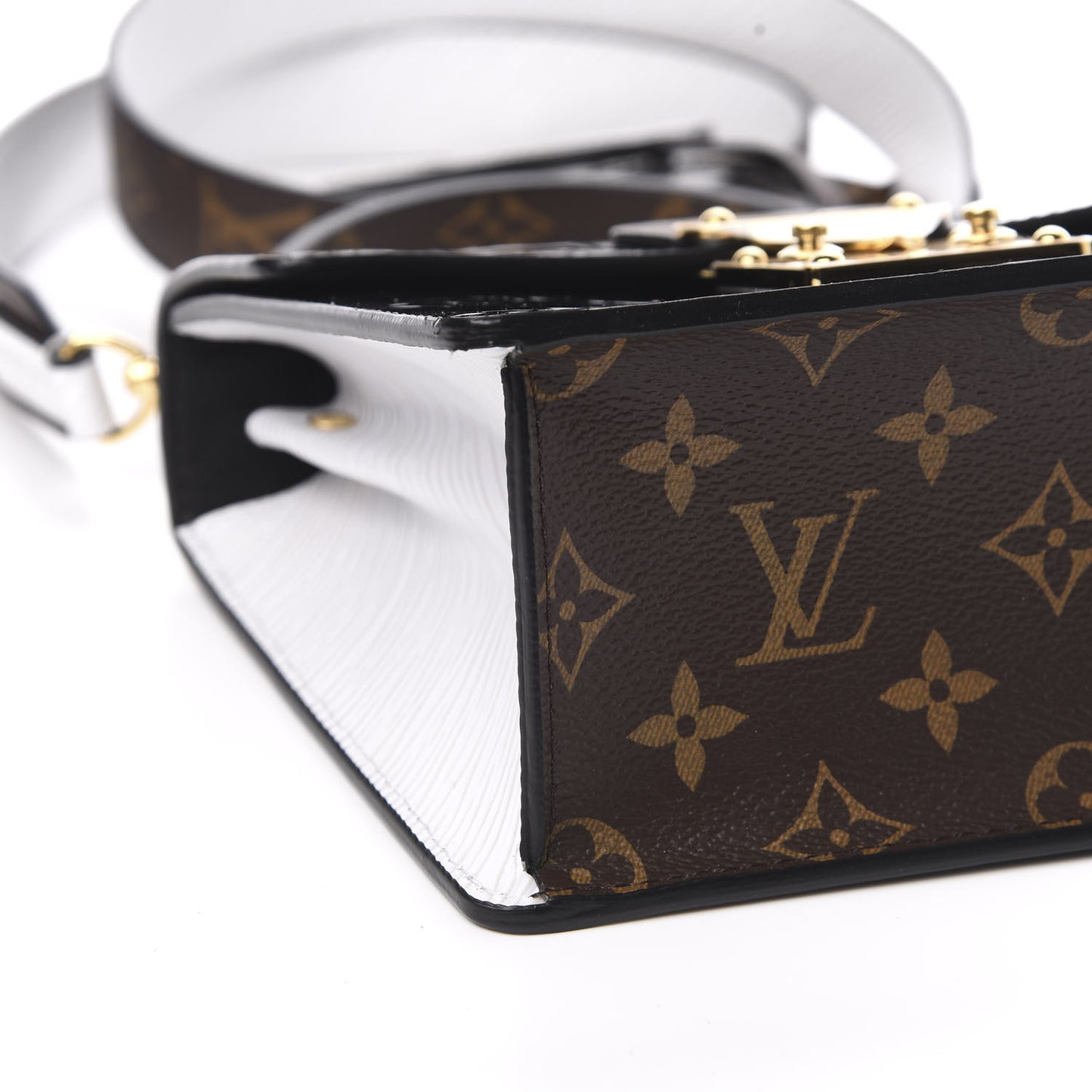 Vernis Epi Monogram Spring Street Black