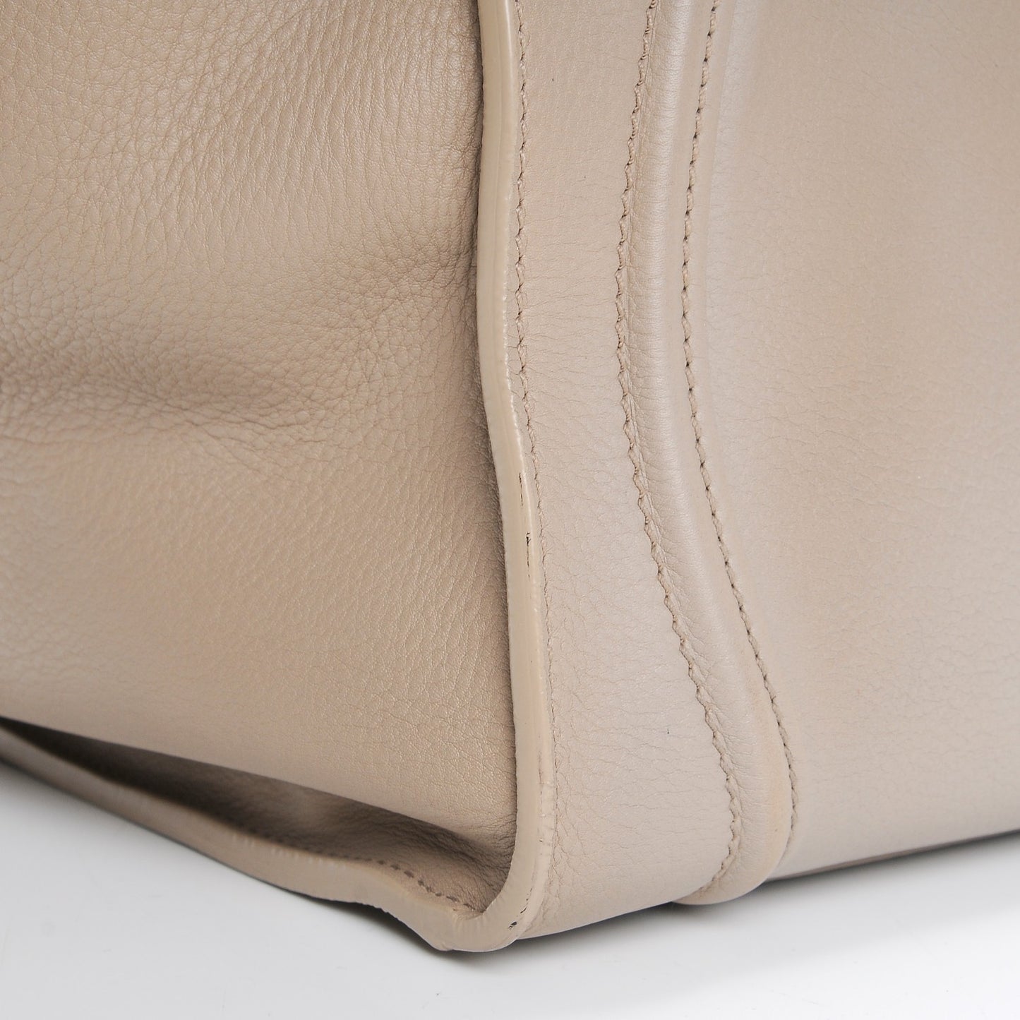 Supple Calfskin Medium Phantom Luggage Light Khaki