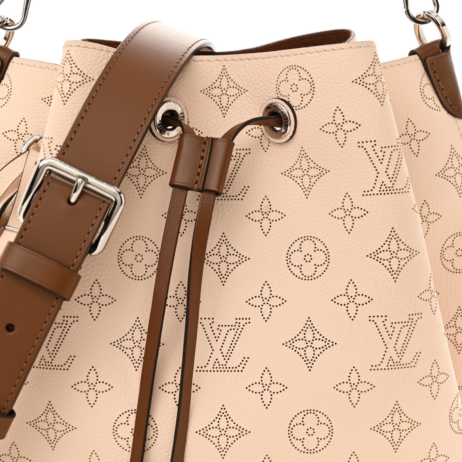 Louis Vuitton Mahina Muria Creme 7 of 11