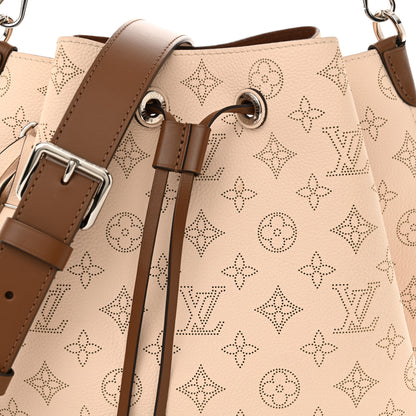 Louis Vuitton Mahina Muria Creme 7 of 11