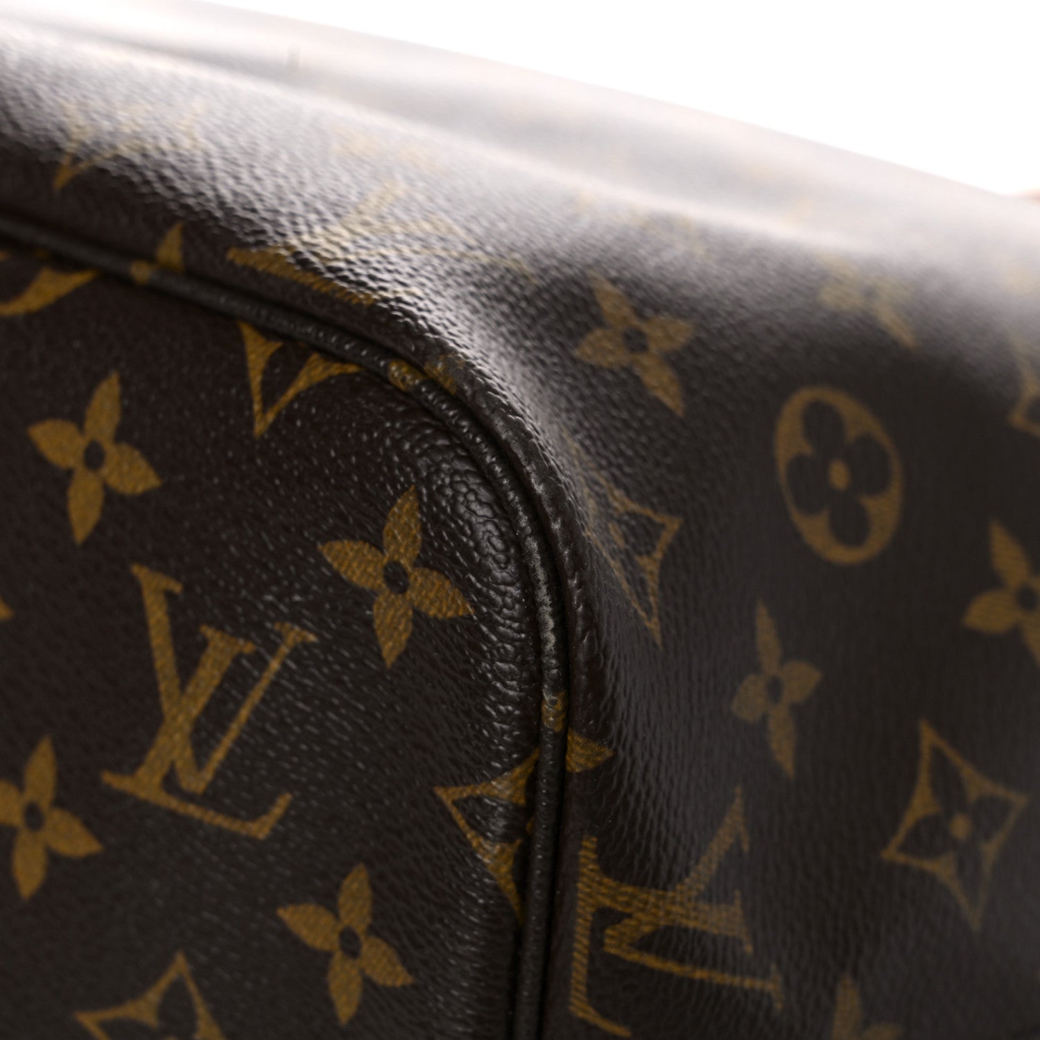Louis Vuitton Monogram Neverfull MM 8 of 28