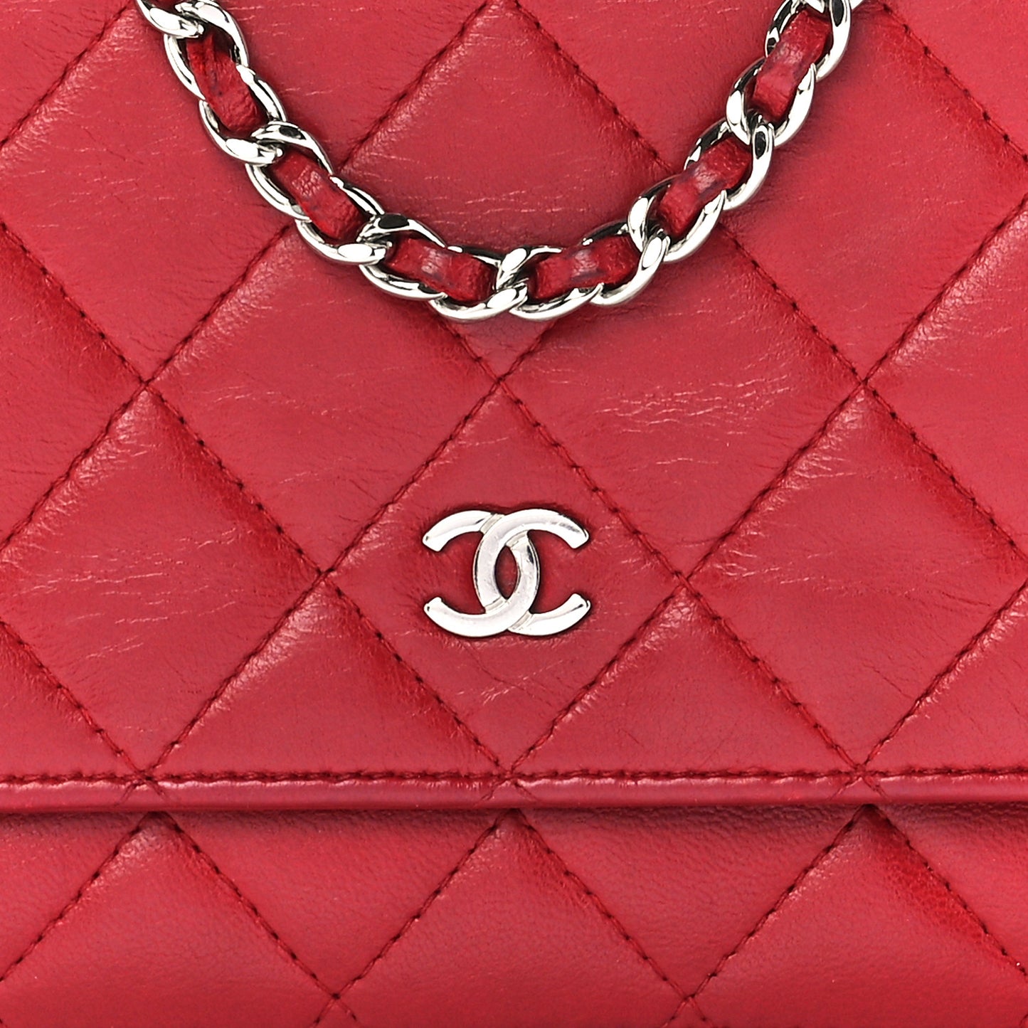 Lambskin Quilted Wallet On Chain WOC Red