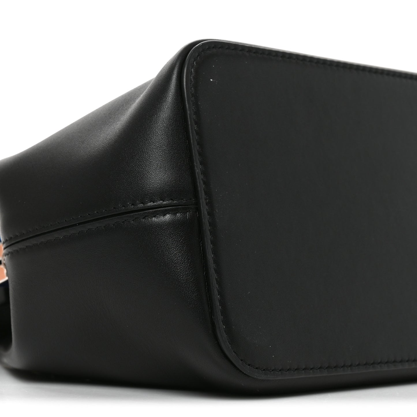 Calfskin The Peak Small Bag Black