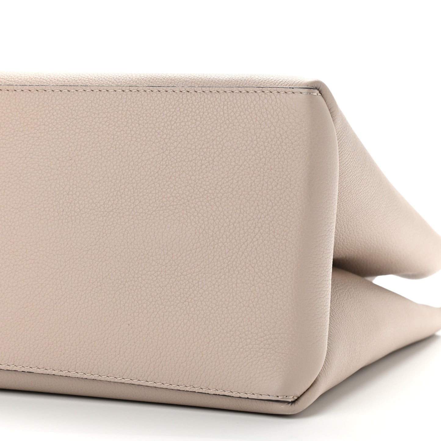 Grained Calfskin Lockme Shopper Greige