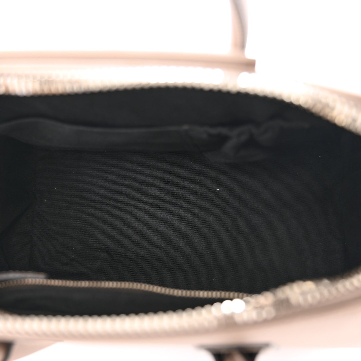Sugar Goatskin Medium Antigona Mastic