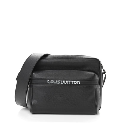 Louis Vuitton Taiga Outdoor Messenger PM Black 1 of 8