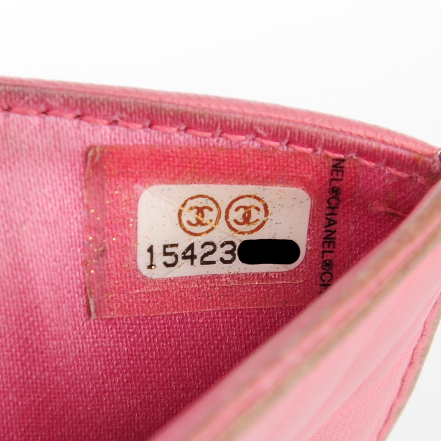 Lambskin Camellia Embossed Zipped Pocket Wallet Pink