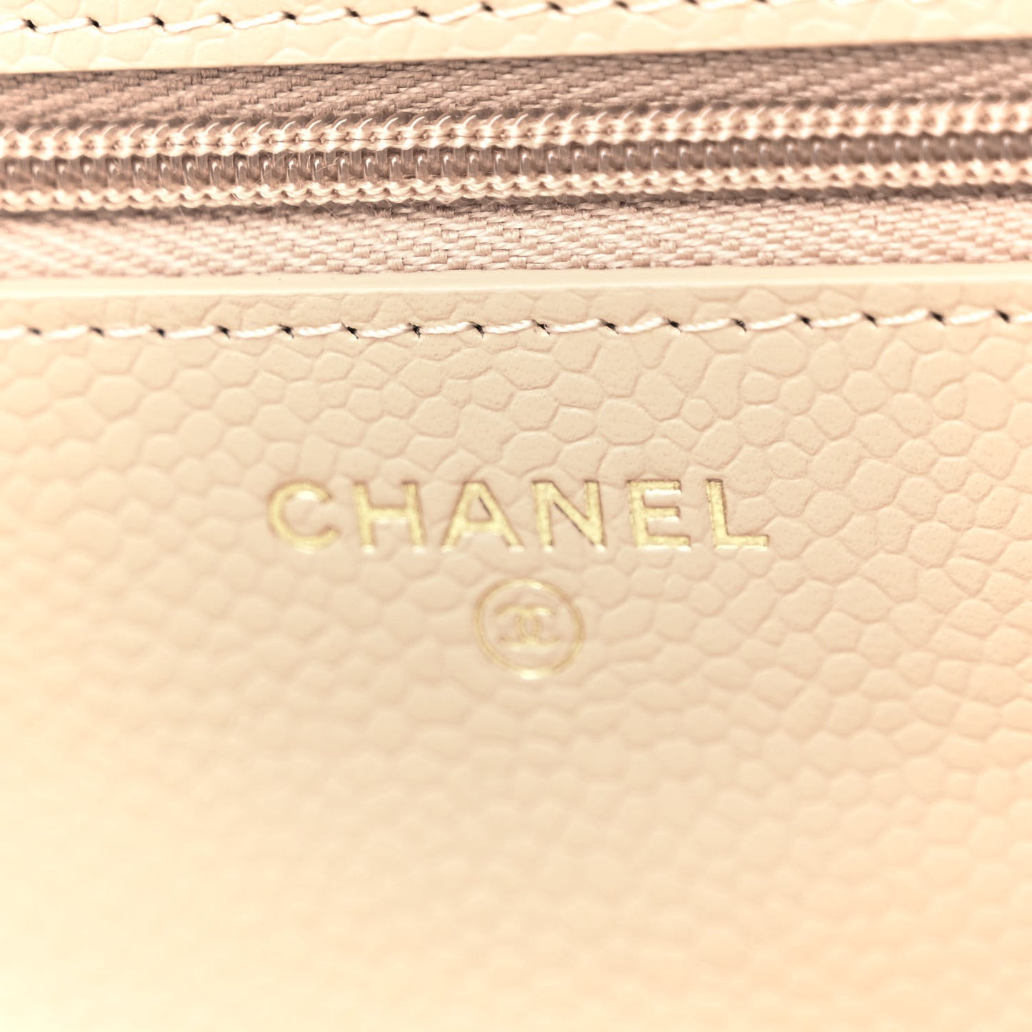 Caviar Quilted Wallet on Chain WOC Beige Clair