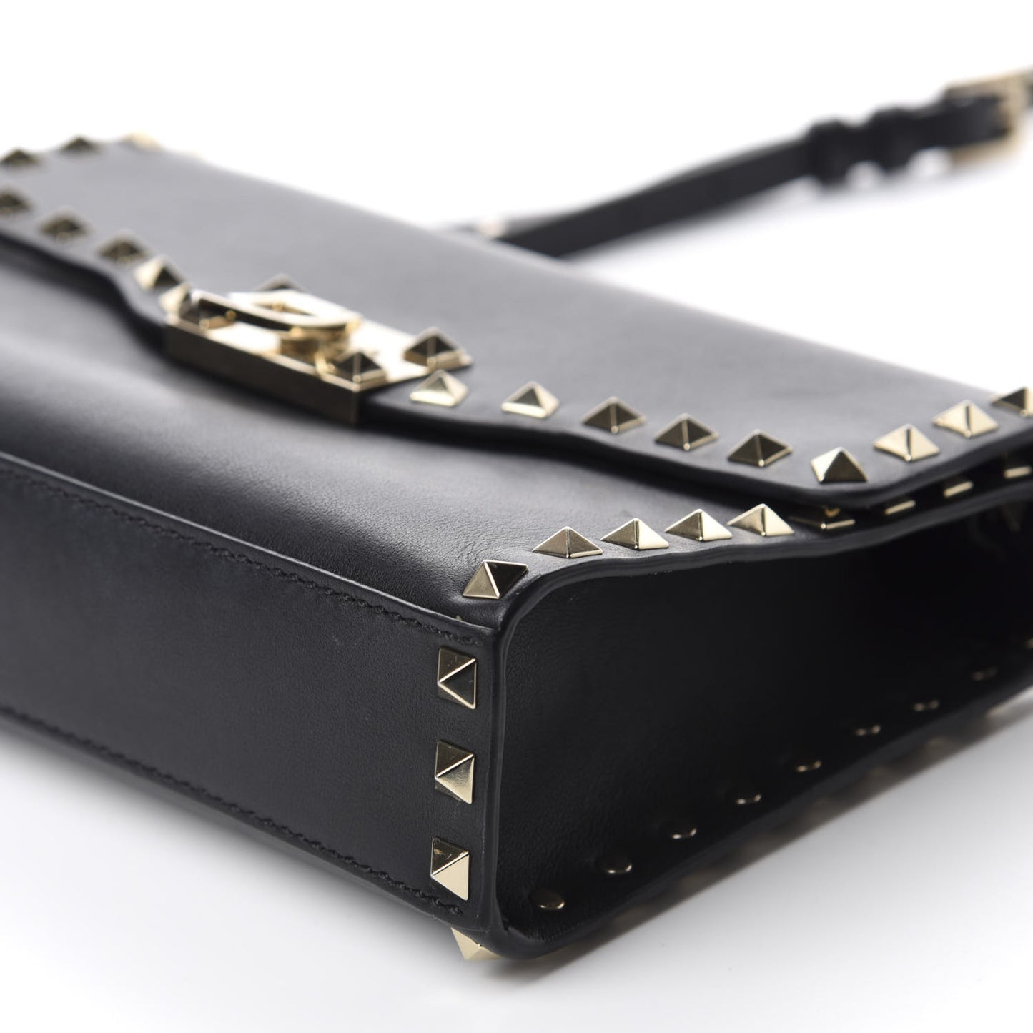 Vitello Medium Rockstud Flip Lock Crossbody Bag Black