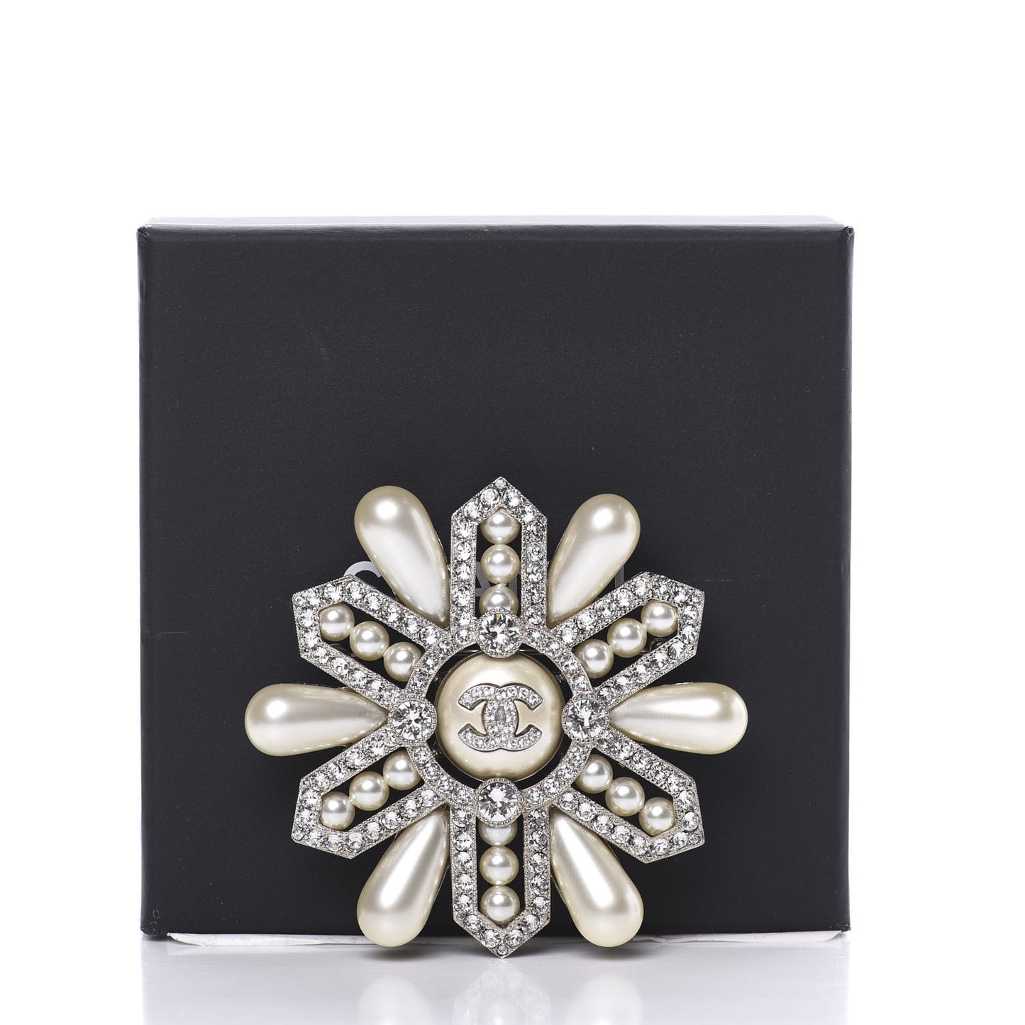 Pearl Crystal CC Snowflake Brooch Pearly White Silver