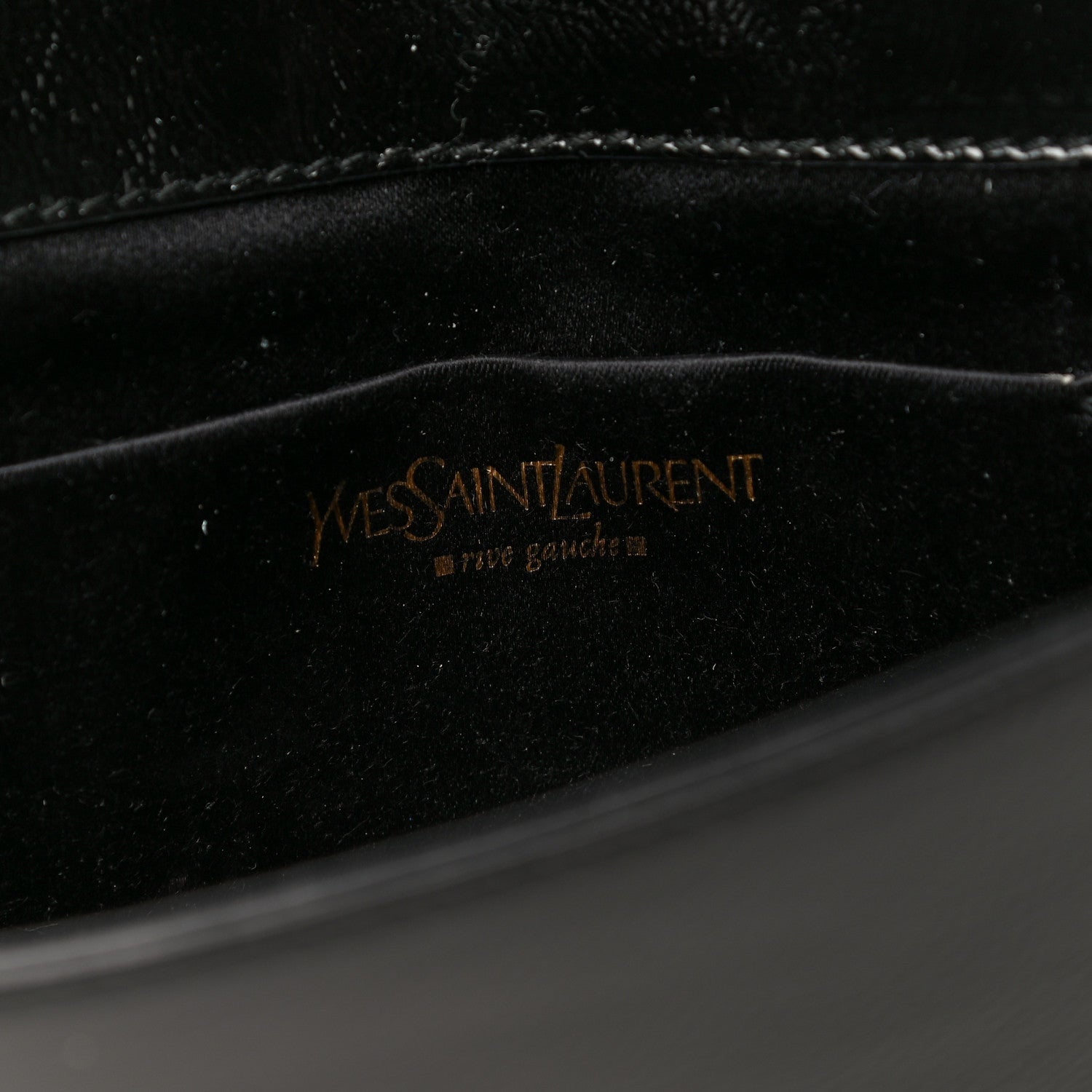Saint Laurent Textured Patent Monogram Small Belle De Jour Clutch Black 6 of 12