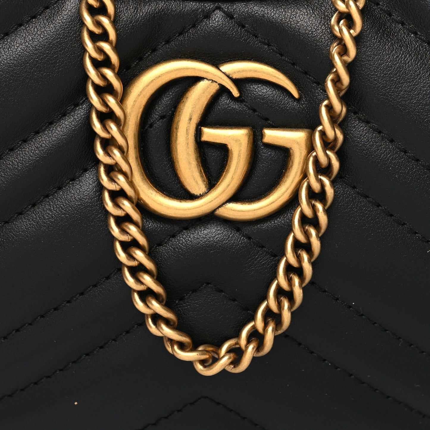 Calfskin Matelasse Chevron Mini GG Marmont Half Moon Hobo Black