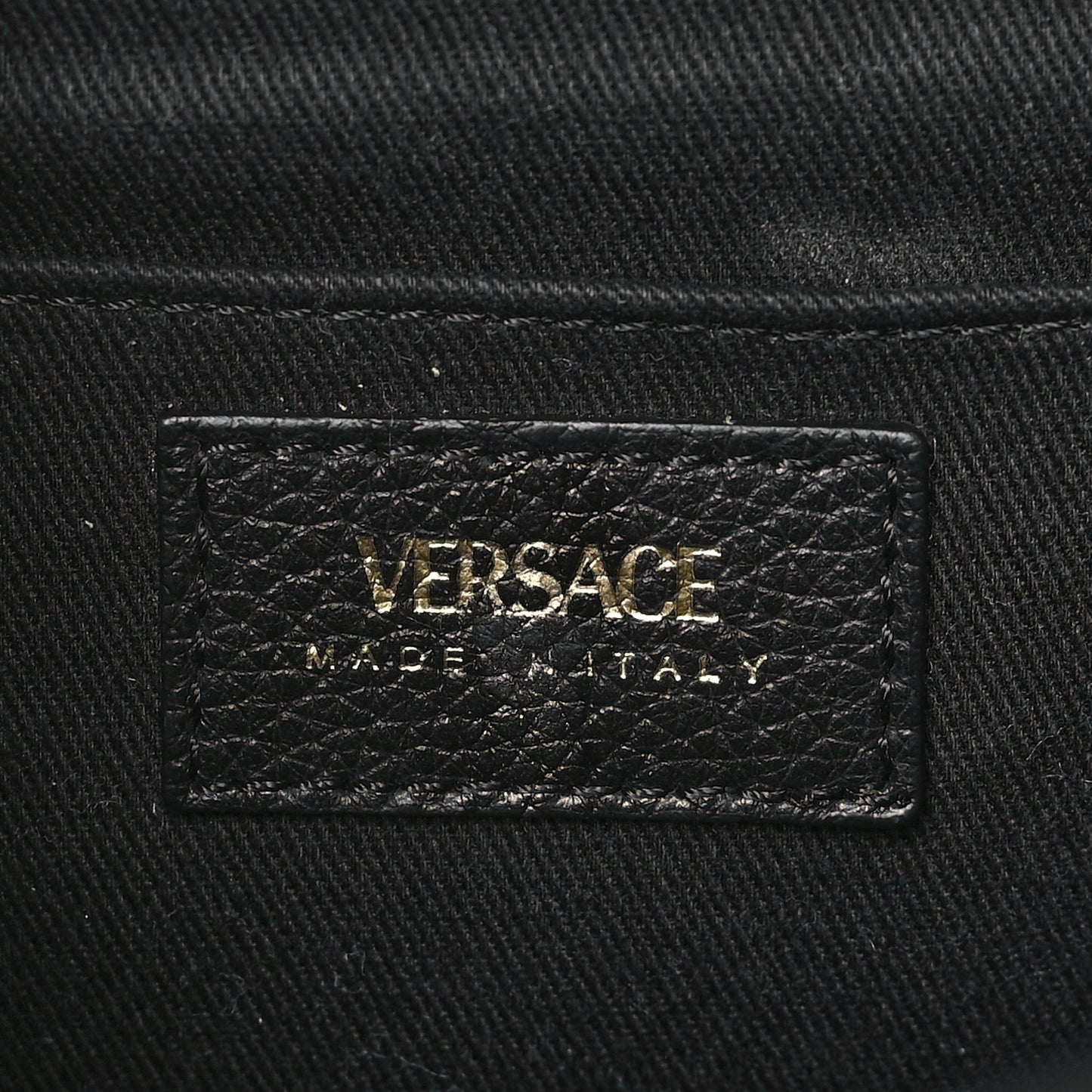Grainy Calfskin Virtus Chain Crossbody Black