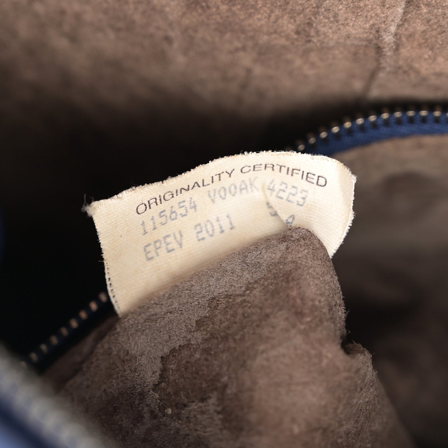 Nappa Intrecciato Fuzzy Medium Veneta Hobo Sapphire