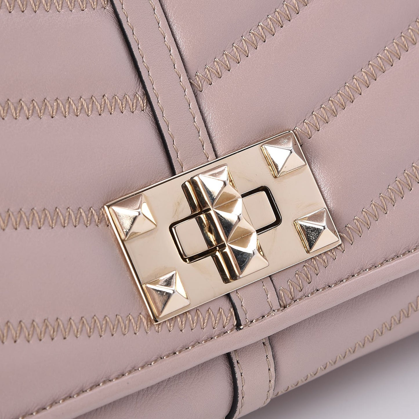 Lambskin Chevron Quilted Rockstud Shoulder Bag Poudre