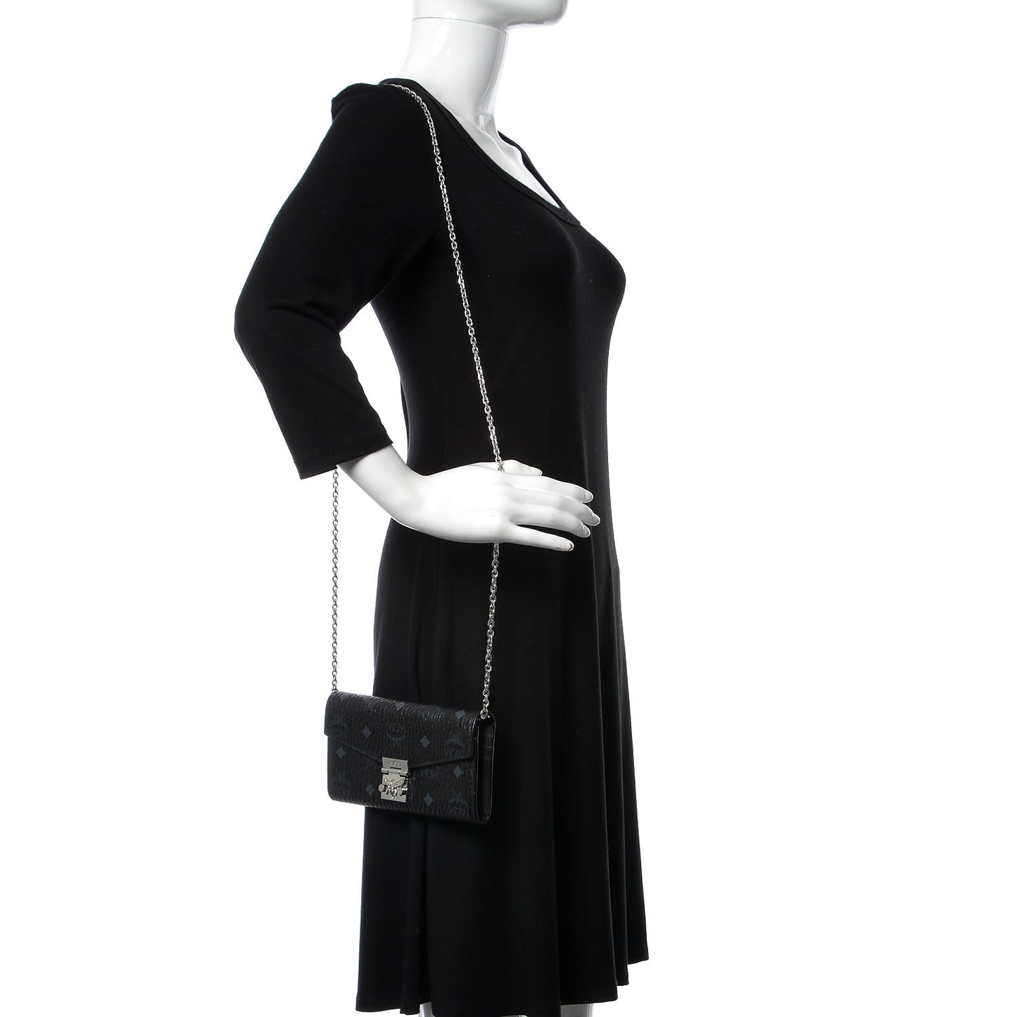 Visetos Large Patricia Wallet On Chain Black