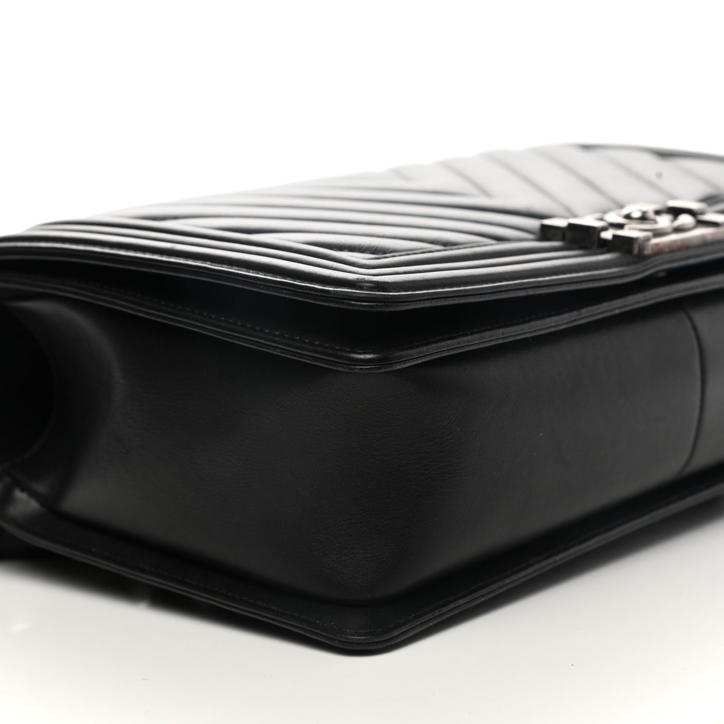 Calfskin Chevron Quilted Medium Boy Flap Black