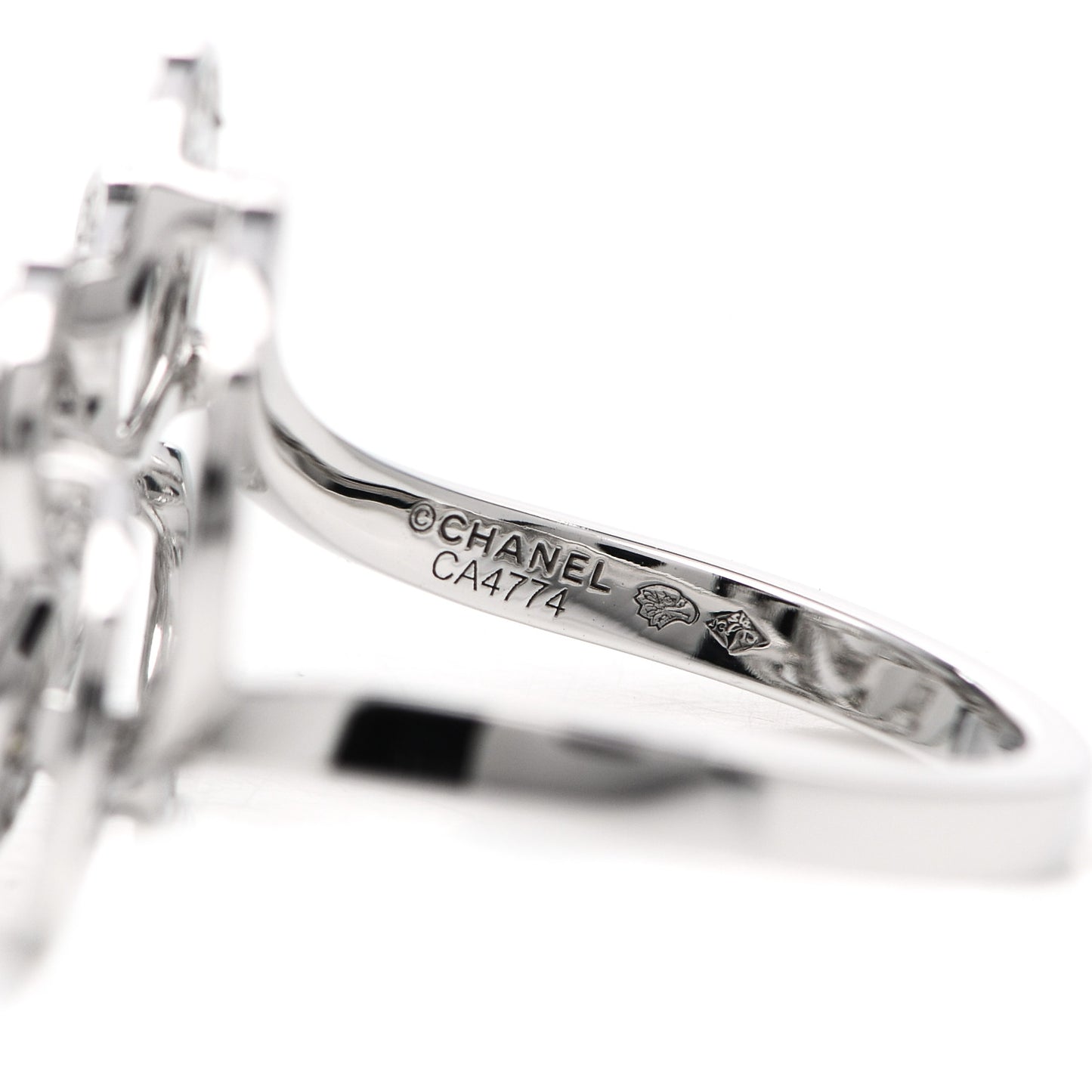 18K White Gold Diamond Fil de Camelia Ring 54 6.75