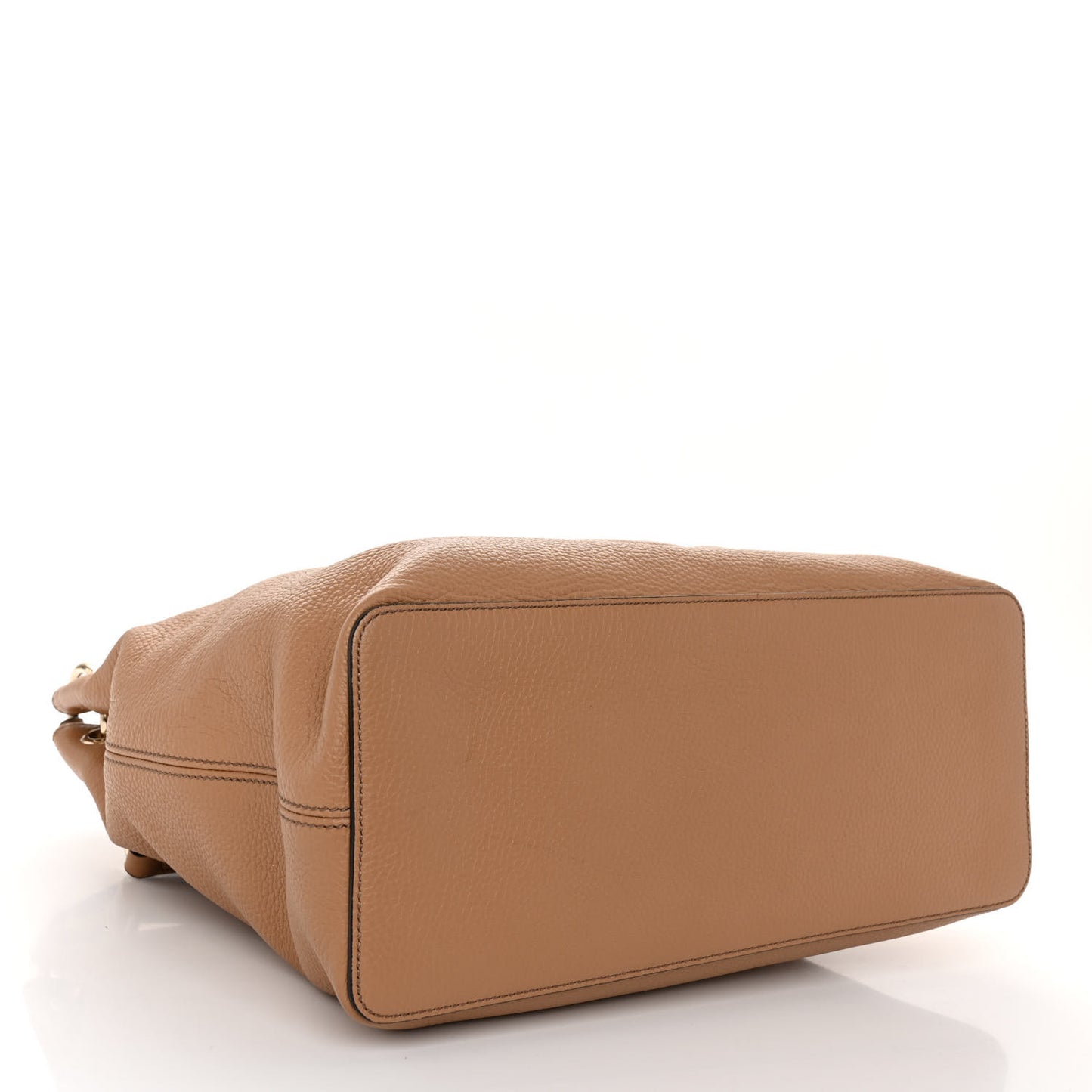 Pebbled Calfskin Large Soho Hobo Camelia