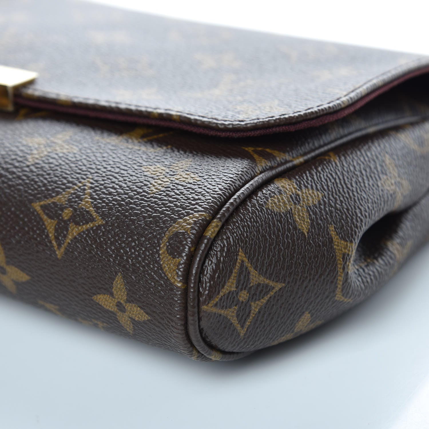 Louis Vuitton Monogram Favorite MM 8 of 8