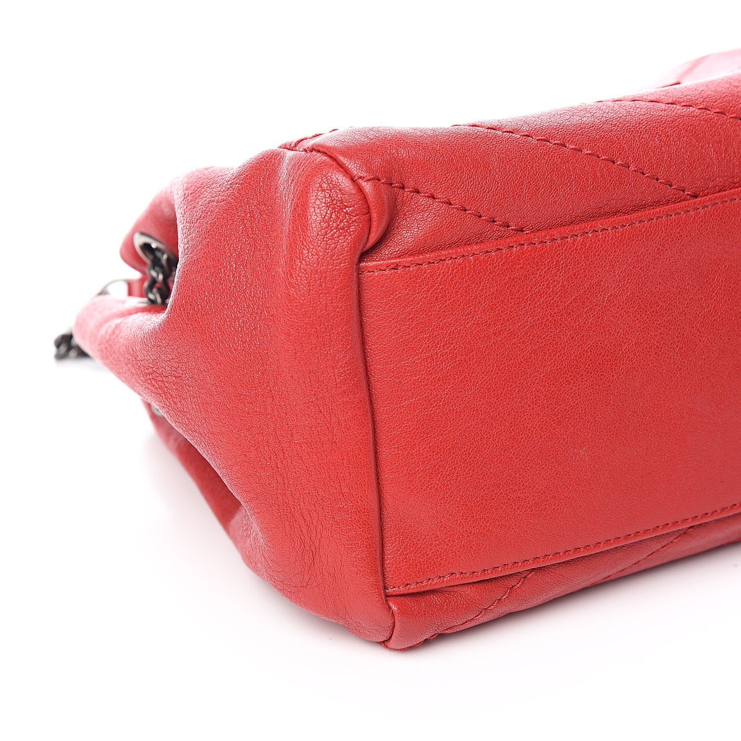 Saint Laurent Pebbled Lambskin Chevron Monogram Small Nolita Red 7 of 9