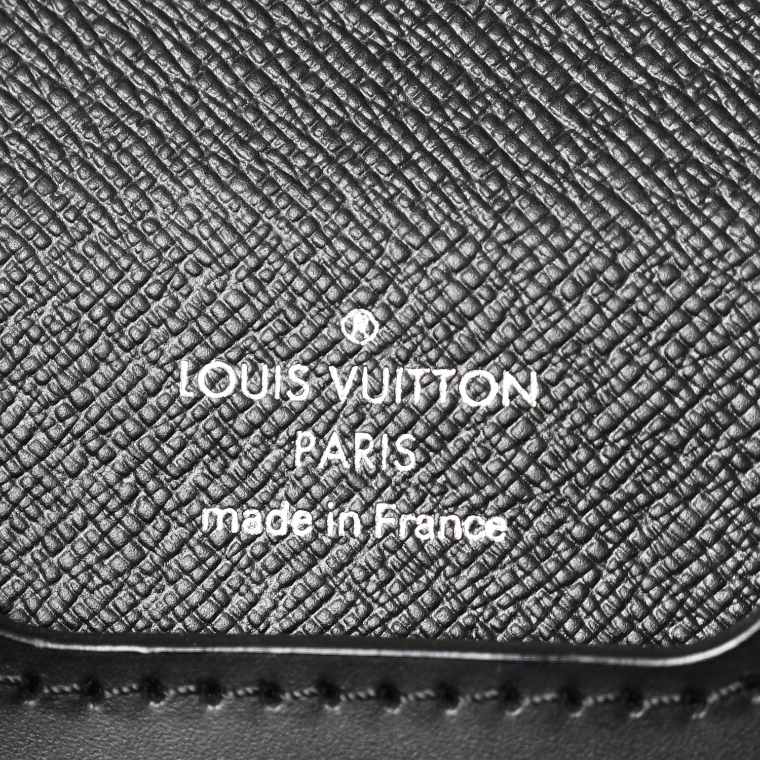 Louis Vuitton Taiga Neo Robusto 2 Compartment Briefcase Black 5 of 8