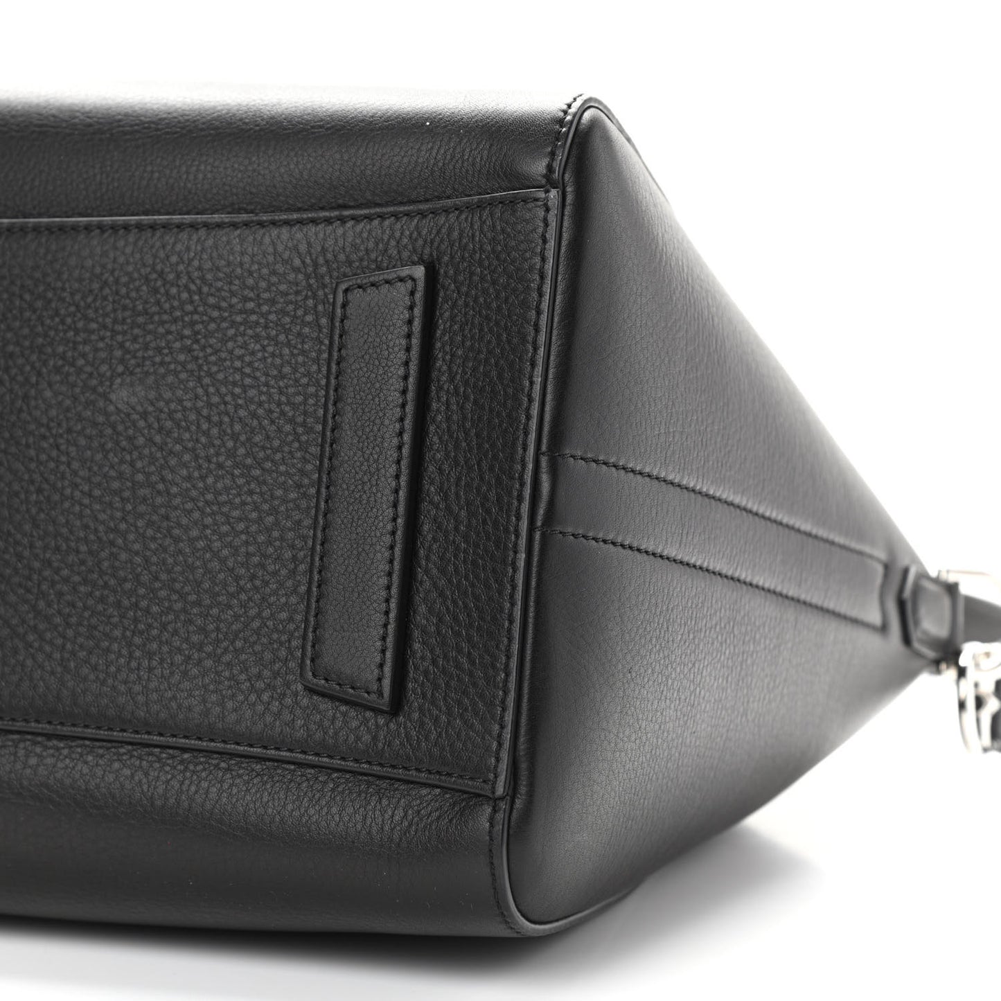 Sugar Goatskin Kenya Metal Medium Antigona Black
