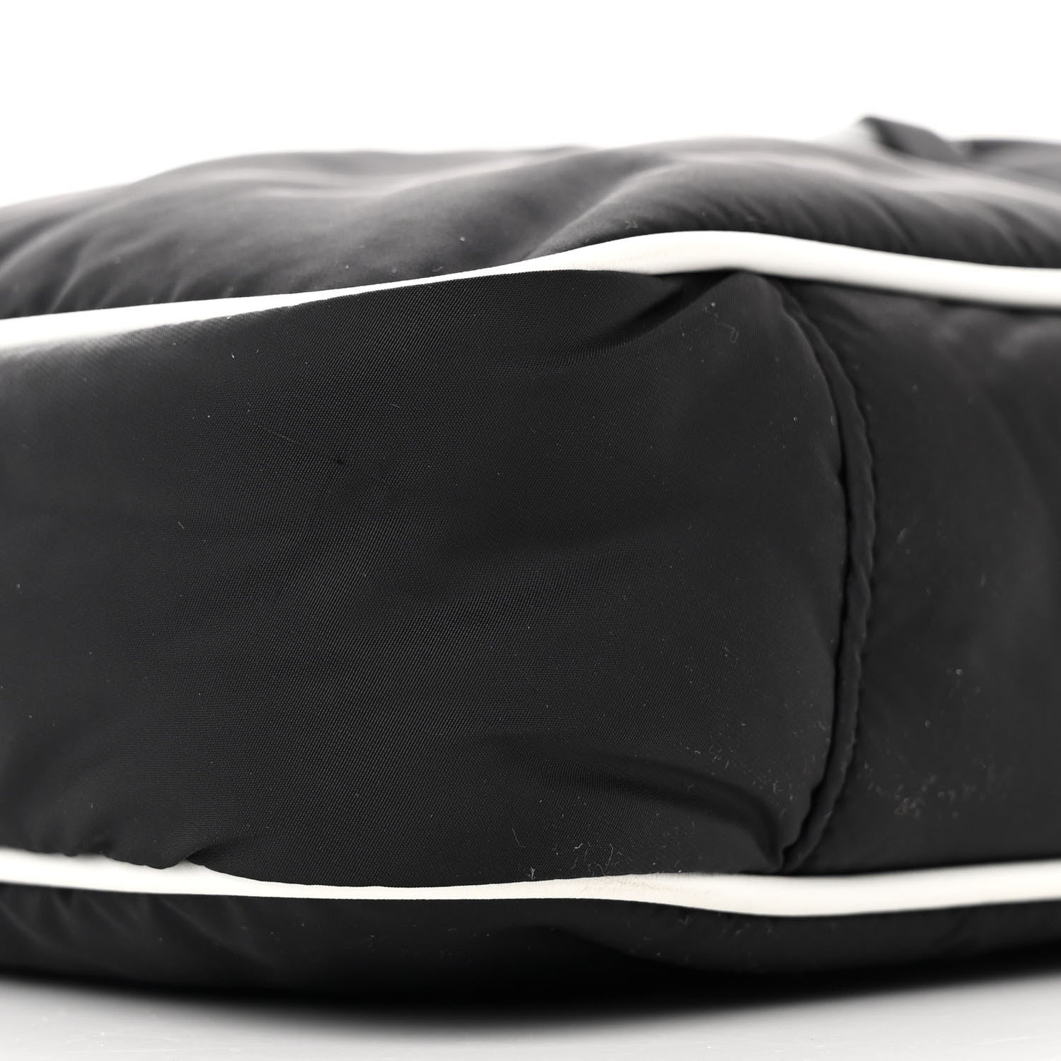 Saint Laurent Econyl Nylon Le 5 A 7 Hobo Black White 9 of 10