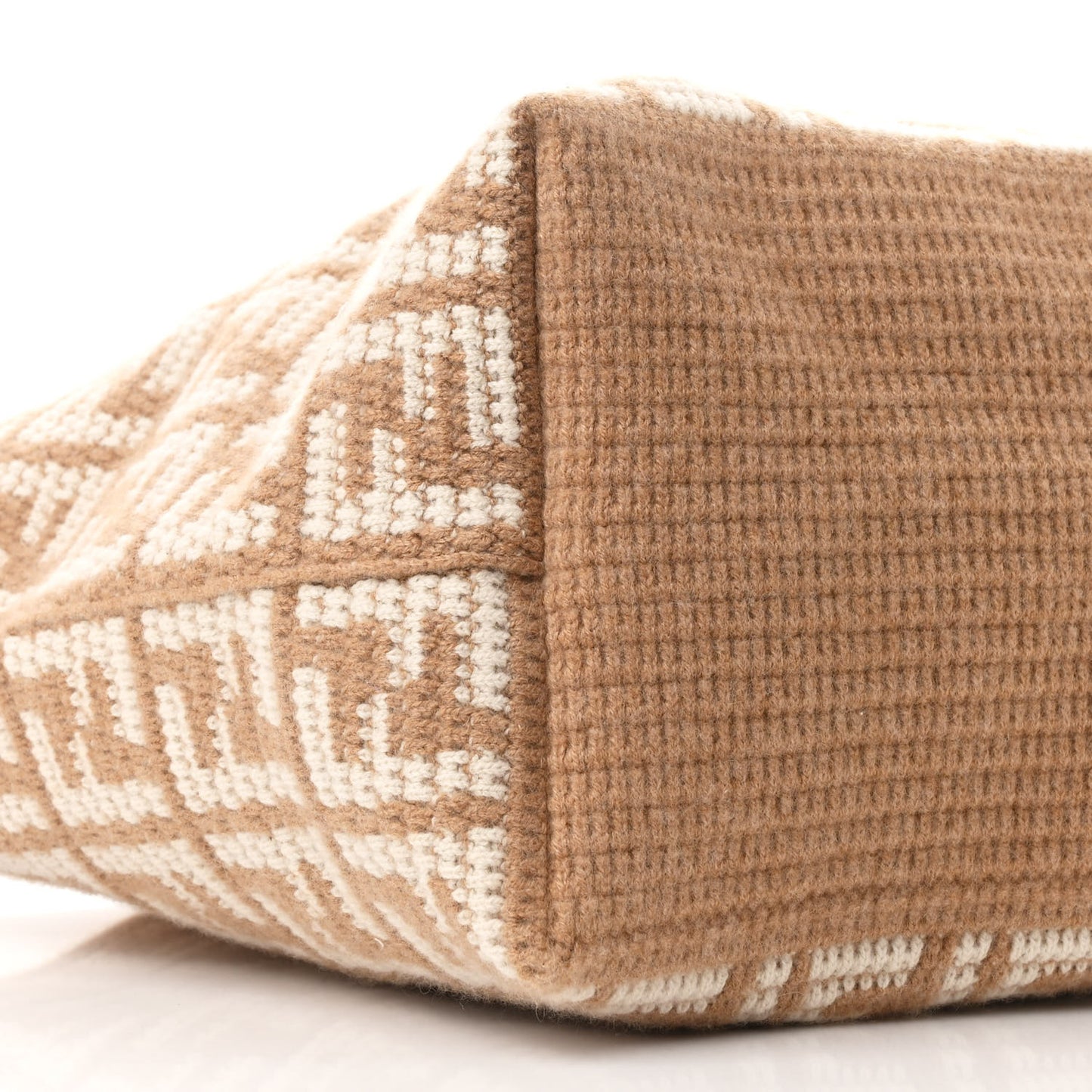 Cashmere FF Large Shopper Tote Cammello