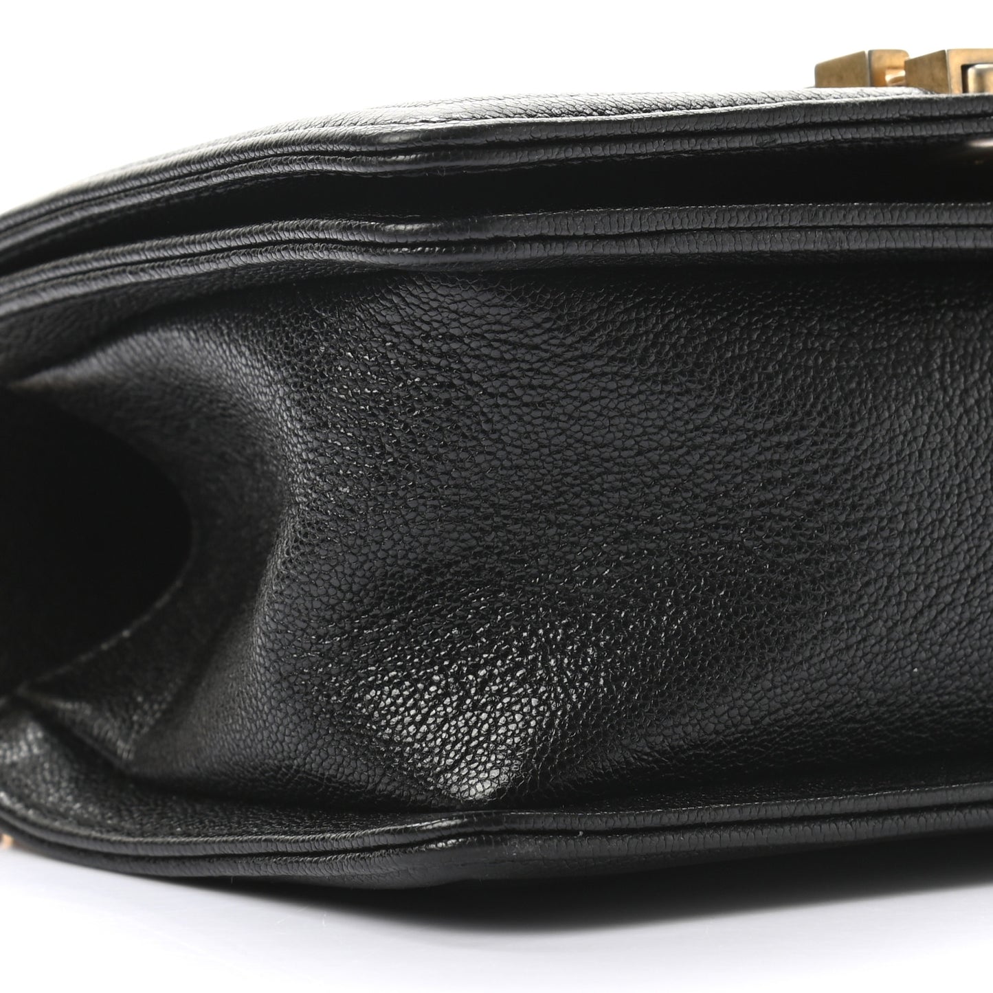 Caviar Chevron Quilted Small Boy Flap Black