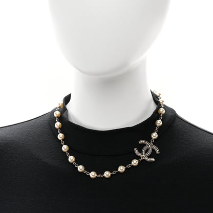 Chanel Pearl CC Short Necklace Gold 2 of 4