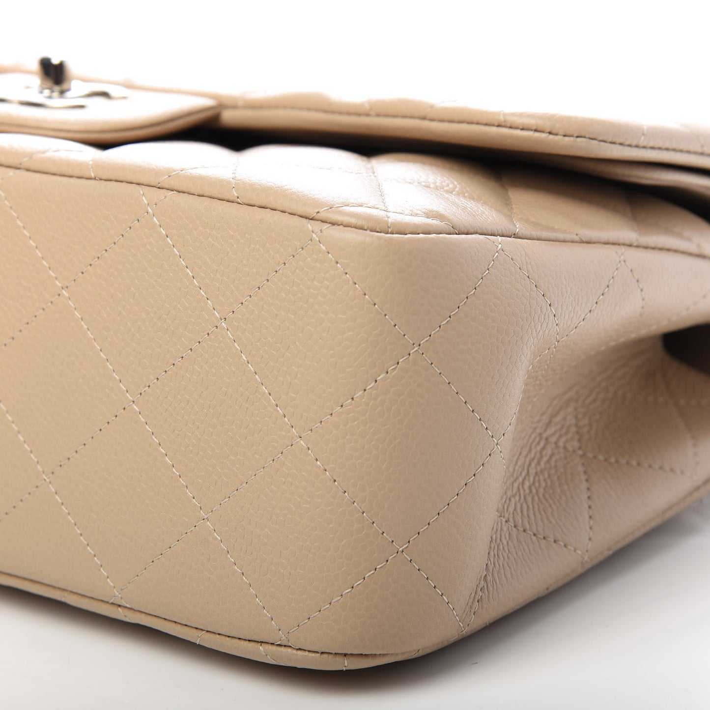 Caviar Quilted Jumbo Double Flap Beige Clair